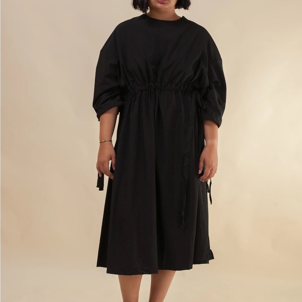 Research Unit - Like New Elegant Black Midi Dress